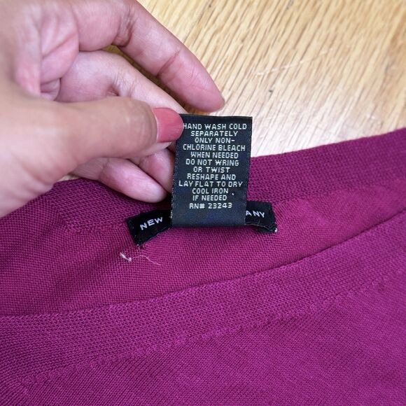 New York & Company Women's Oversize Silk Blend Pullover Vneck Sweater Magenta XS - Picture 14 of 15